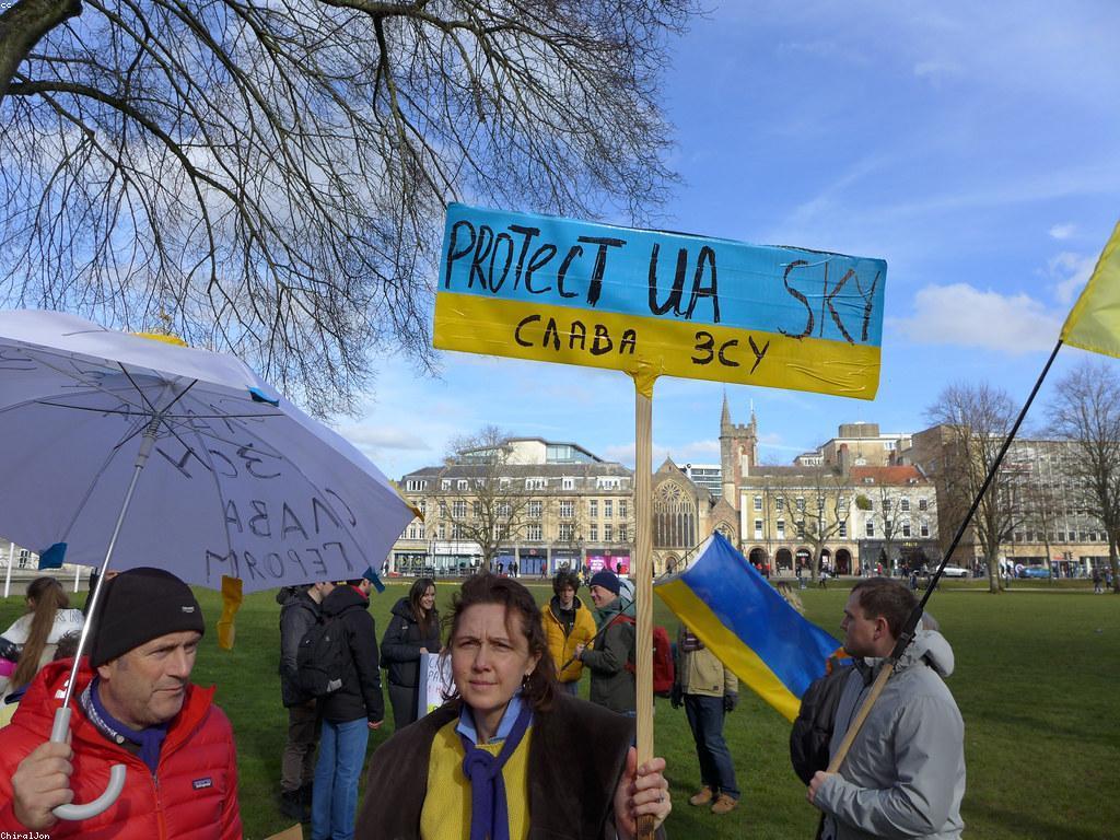 ការពិចារណា និង ព័ត៌មាន